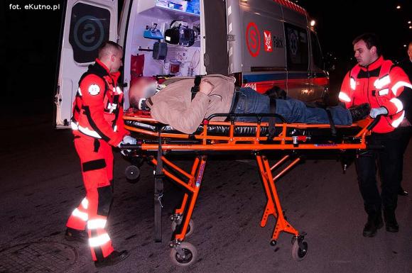 Kraksa na Wyszyńskiego: cztery auta i potrącenie pieszego