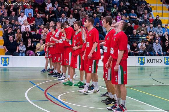 AZS WSGK POLFARMEX KUTNO wygrywa z  MKS Dąbrową Górniczą