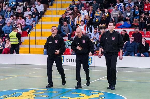 AZS WSGK POLFARMEX KUTNO wygrywa z  MKS Dąbrową Górniczą