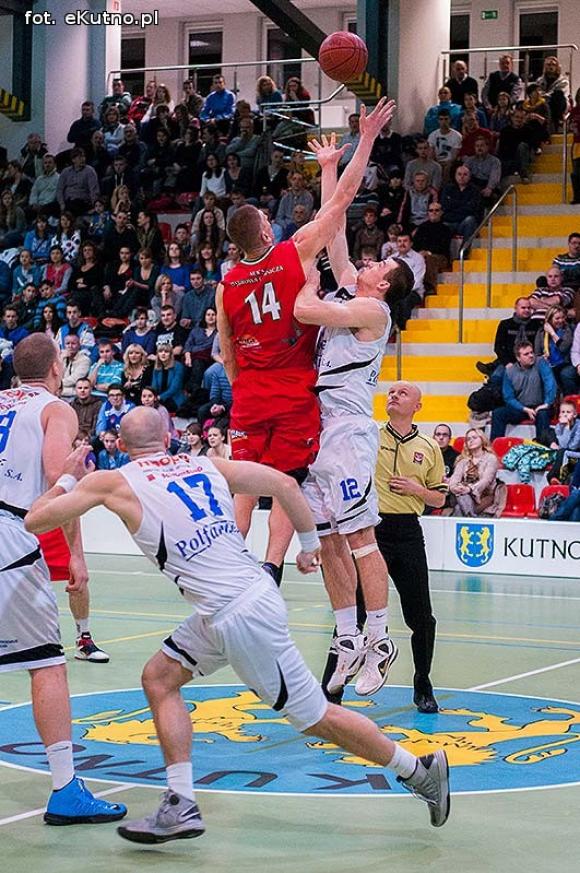 AZS WSGK POLFARMEX KUTNO wygrywa z  MKS Dąbrową Górniczą