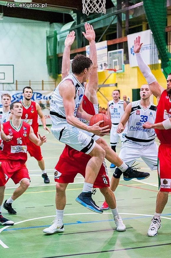 AZS WSGK POLFARMEX KUTNO wygrywa z  MKS Dąbrową Górniczą