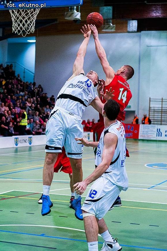 AZS WSGK POLFARMEX KUTNO wygrywa z  MKS Dąbrową Górniczą