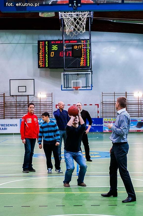 AZS WSGK POLFARMEX KUTNO wygrywa z  MKS Dąbrową Górniczą