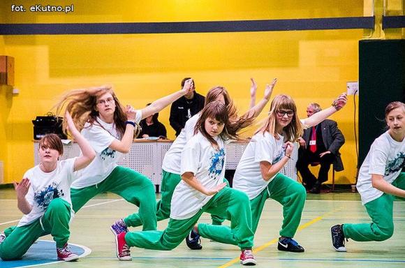 AZS WSGK POLFARMEX KUTNO wygrywa z  MKS Dąbrową Górniczą