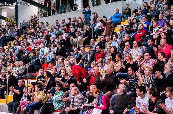 AZS WSGK POLFARMEX KUTNO wygrywa z  MKS Dąbrową Górniczą