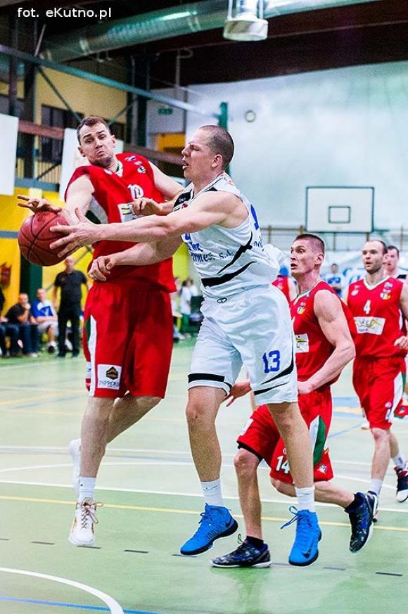 AZS WSGK POLFARMEX KUTNO wygrywa z  MKS Dąbrową Górniczą