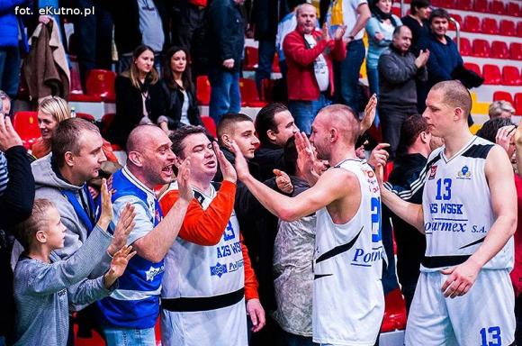 AZS WSGK POLFARMEX KUTNO wygrywa z  MKS Dąbrową Górniczą