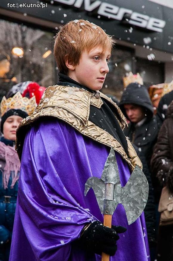 Pójdźmy wszyscy do stajenki... Manifestacja wiary w śnieżnej scenerii