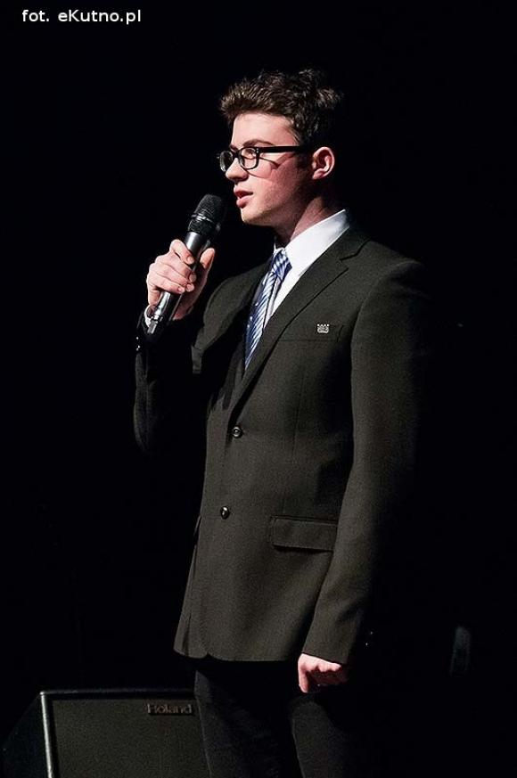 Ujawnione tajemnice, włoskie kolędy i utalentowani uczniowie Dąbrowszczaka. Święto liceum z niespodziankami