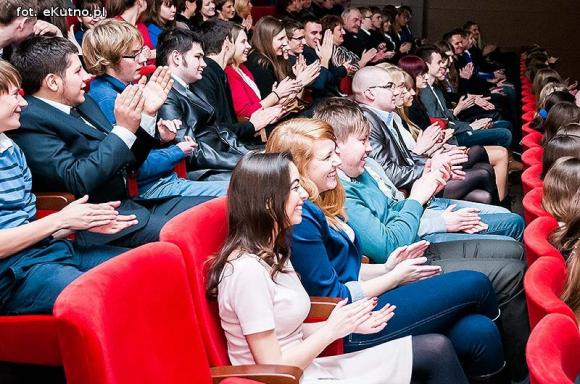 Ujawnione tajemnice, włoskie kolędy i utalentowani uczniowie Dąbrowszczaka. Święto liceum z niespodziankami