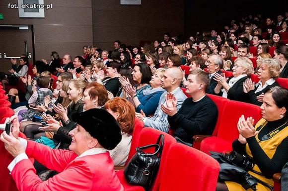 Ujawnione tajemnice, włoskie kolędy i utalentowani uczniowie Dąbrowszczaka. Święto liceum z niespodziankami