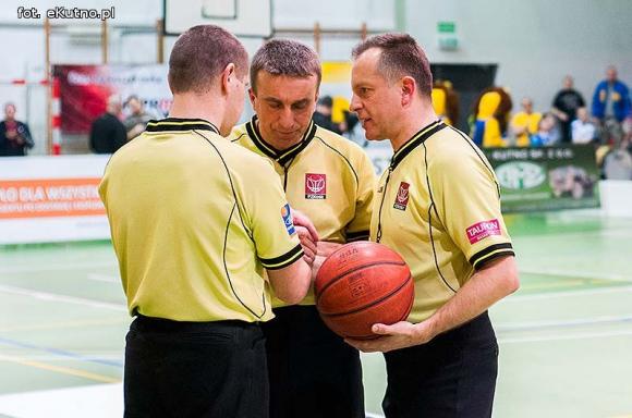 Tur(ów) za silny. AZS rozbity w Pucharze Polski Intermarché Basket Cup