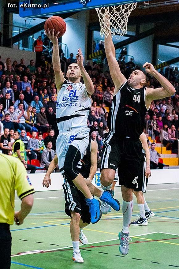 Tur(ów) za silny. AZS rozbity w Pucharze Polski Intermarché Basket Cup