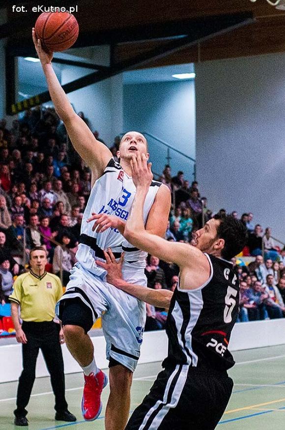Tur(ów) za silny. AZS rozbity w Pucharze Polski Intermarché Basket Cup