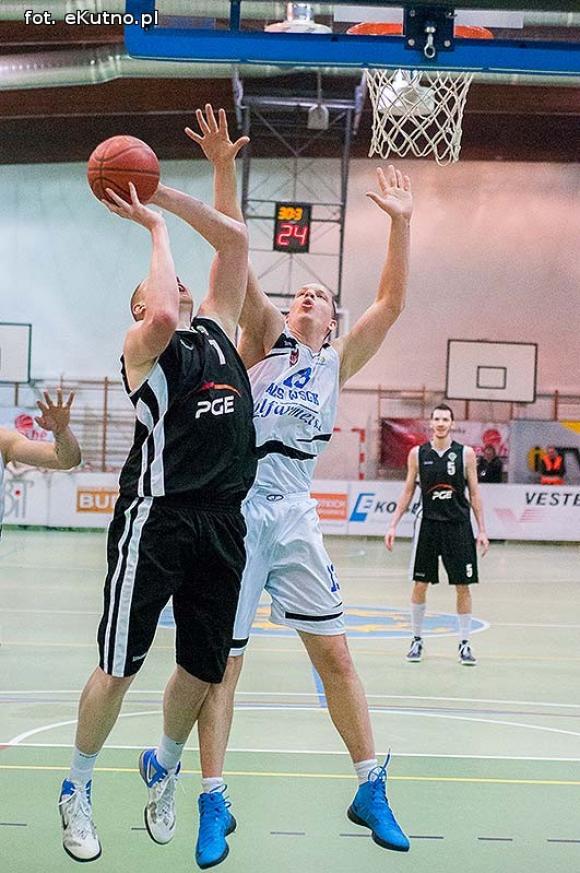 Tur(ów) za silny. AZS rozbity w Pucharze Polski Intermarché Basket Cup