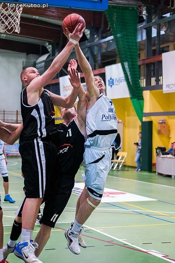 Tur(ów) za silny. AZS rozbity w Pucharze Polski Intermarché Basket Cup