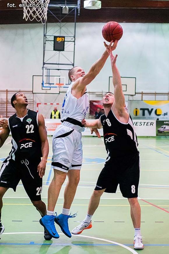 Tur(ów) za silny. AZS rozbity w Pucharze Polski Intermarché Basket Cup