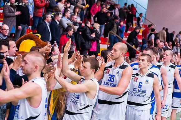 Tur(ów) za silny. AZS rozbity w Pucharze Polski Intermarché Basket Cup