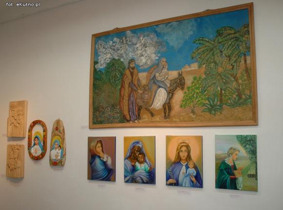 Pieta, Czarna Madonna, Rodzicielka, Pocieszycielka, Orędowniczka. Madonny w kutnowskim muzeum
