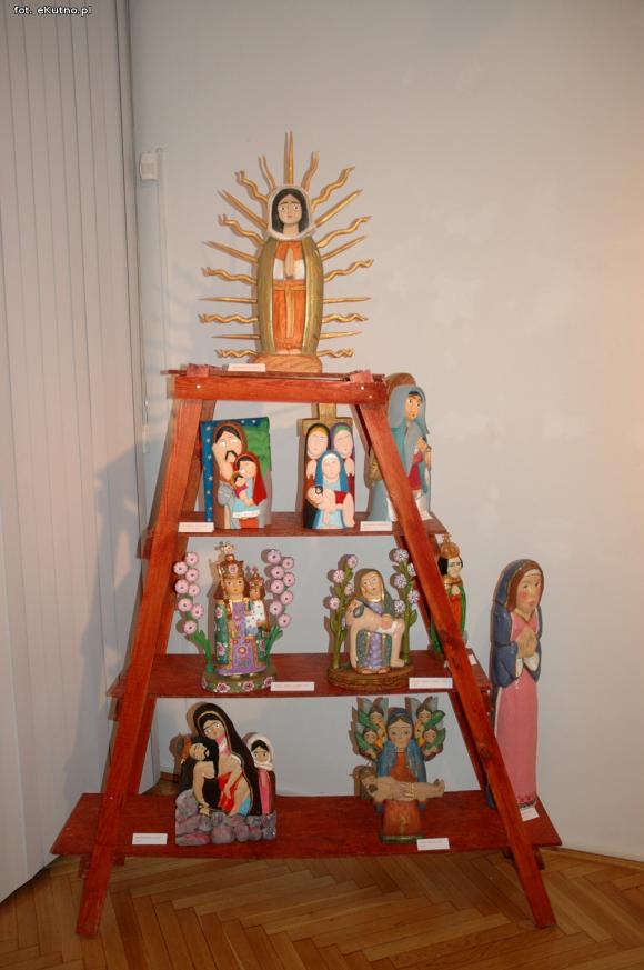 Pieta, Czarna Madonna, Rodzicielka, Pocieszycielka, Orędowniczka. Madonny w kutnowskim muzeum