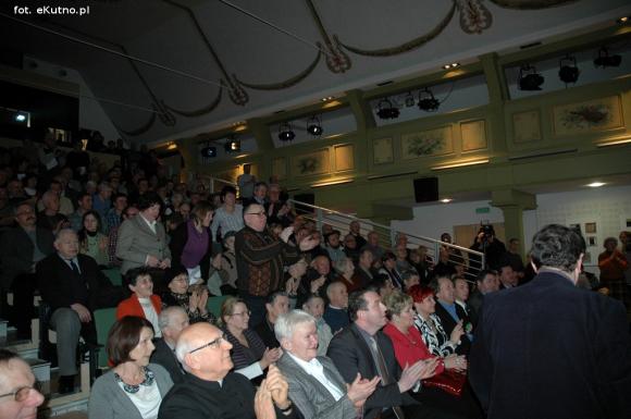 Antoni Macierewicz w Kutnie: Oni świetnie wiedzą, że kłamią. Państwo polskie na kolanach