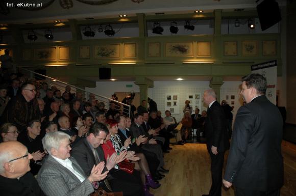 Antoni Macierewicz w Kutnie: Oni świetnie wiedzą, że kłamią. Państwo polskie na kolanach