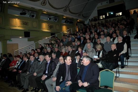 Antoni Macierewicz w Kutnie: Oni świetnie wiedzą, że kłamią. Państwo polskie na kolanach