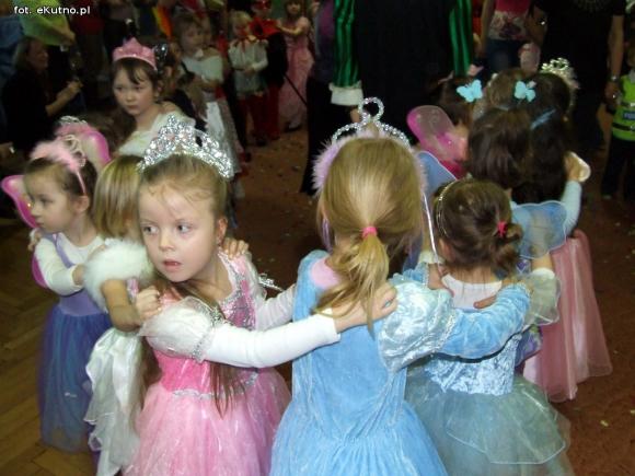 Bal w krainie bałwanków w rytmie Gangnam Style