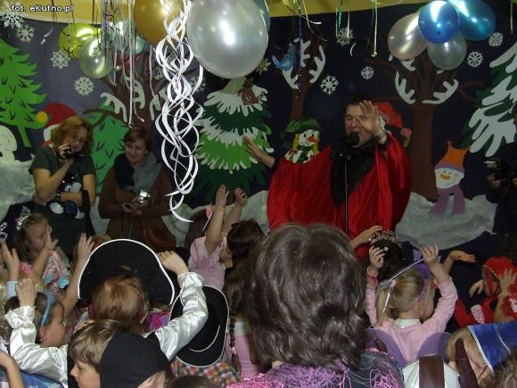 Bal w krainie bałwanków w rytmie Gangnam Style