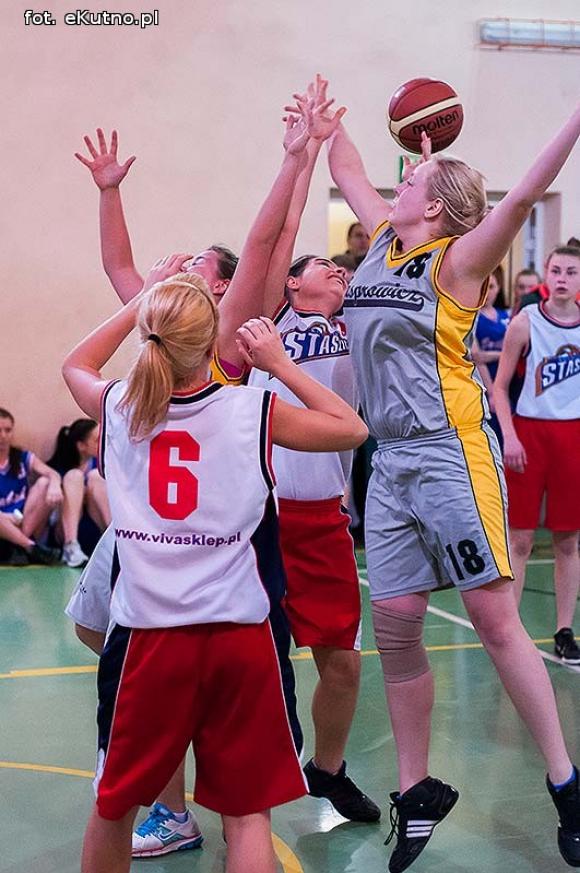 Dziewczyny z ZS nr 1 im. St. Staszica w Kutnie wygrały Licealiadę