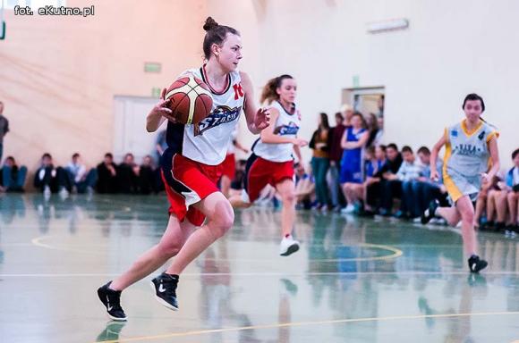 Dziewczyny z ZS nr 1 im. St. Staszica w Kutnie wygrały Licealiadę