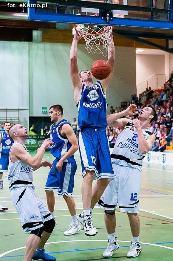 Słodki smak zwycięstwa. AZS schrupał toruńskie pierniki