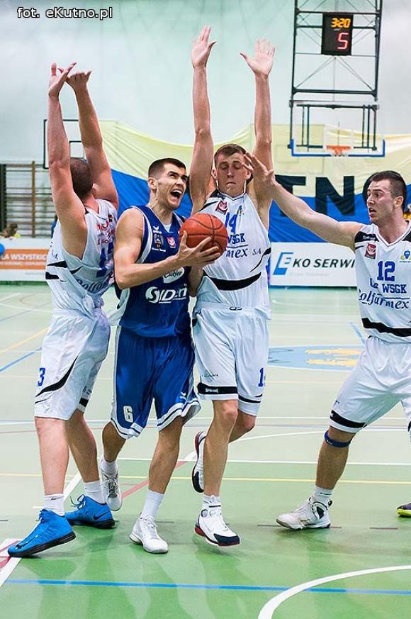 Słodki smak zwycięstwa. AZS schrupał toruńskie pierniki