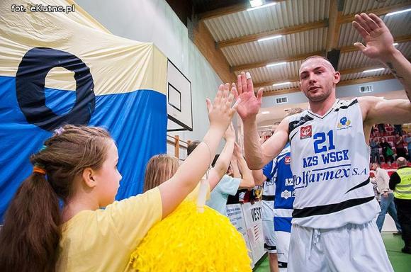 Słodki smak zwycięstwa. AZS schrupał toruńskie pierniki