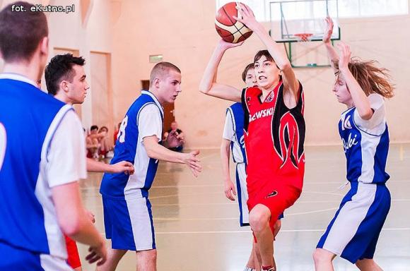 Staszic nie ma sobie równych. Chłopcy wygrali Licealiadę 2013 na etapie powiatowym