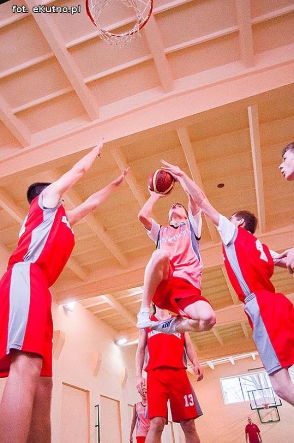 Staszic nie ma sobie równych. Chłopcy wygrali Licealiadę 2013 na etapie powiatowym