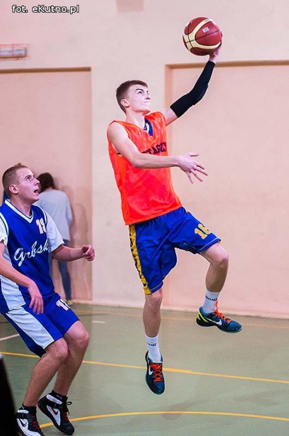 Staszic nie ma sobie równych. Chłopcy wygrali Licealiadę 2013 na etapie powiatowym