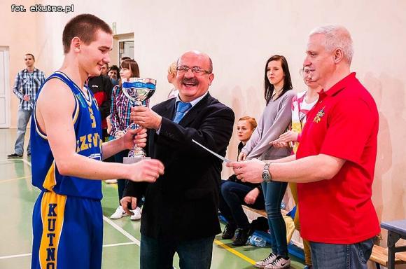 Staszic nie ma sobie równych. Chłopcy wygrali Licealiadę 2013 na etapie powiatowym