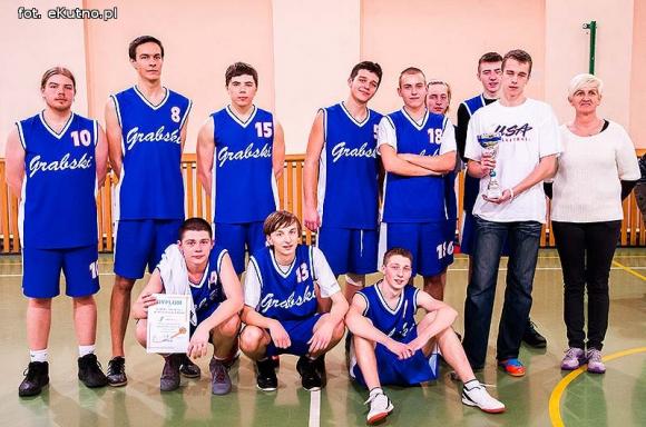 Staszic nie ma sobie równych. Chłopcy wygrali Licealiadę 2013 na etapie powiatowym