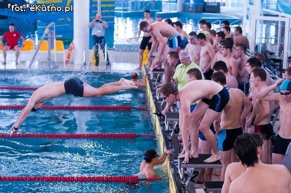 O polityce sportowej w Kutnie. Licealiada kulą u nogi powiatu