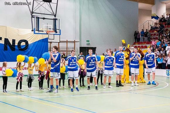 Rzuty za trzy nie wystarczyły. AZS przegrał z MOSiR-em Krosno