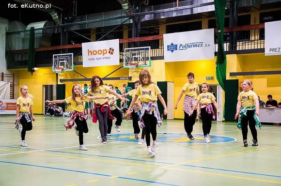 Rzuty za trzy nie wystarczyły. AZS przegrał z MOSiR-em Krosno