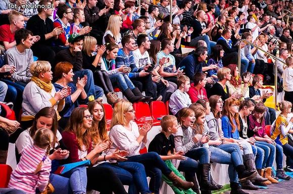 Rzuty za trzy nie wystarczyły. AZS przegrał z MOSiR-em Krosno