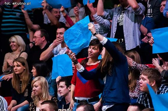 Rzuty za trzy nie wystarczyły. AZS przegrał z MOSiR-em Krosno