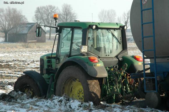 Kursująca beczka osadów po powiecie kutnowskim. Dowód na polu?