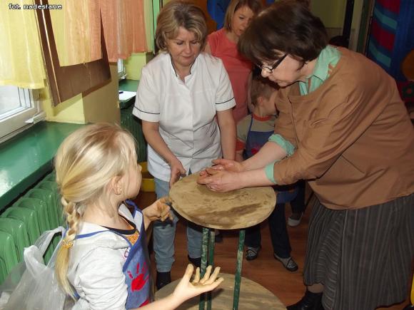 Tęczowe ferie w Calineczce