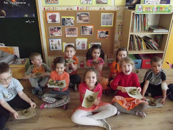 Tęczowe ferie w Calineczce