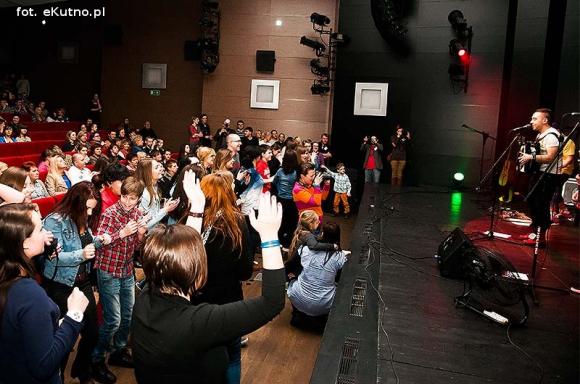 Publiczność szalała na koncercie Enej