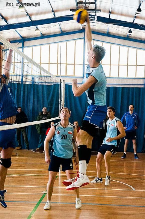 Gostynin Team wygrał Walentynkowy Turniej Siatkówki w Żychlinie