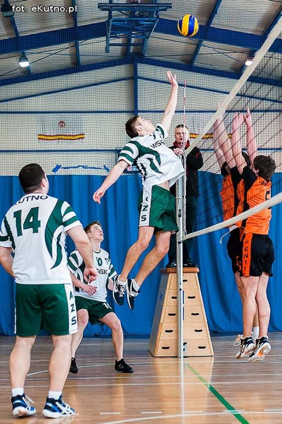 Gostynin Team wygrał Walentynkowy Turniej Siatkówki w Żychlinie